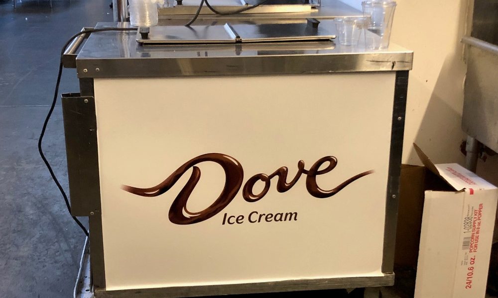 Ice cream cart rental